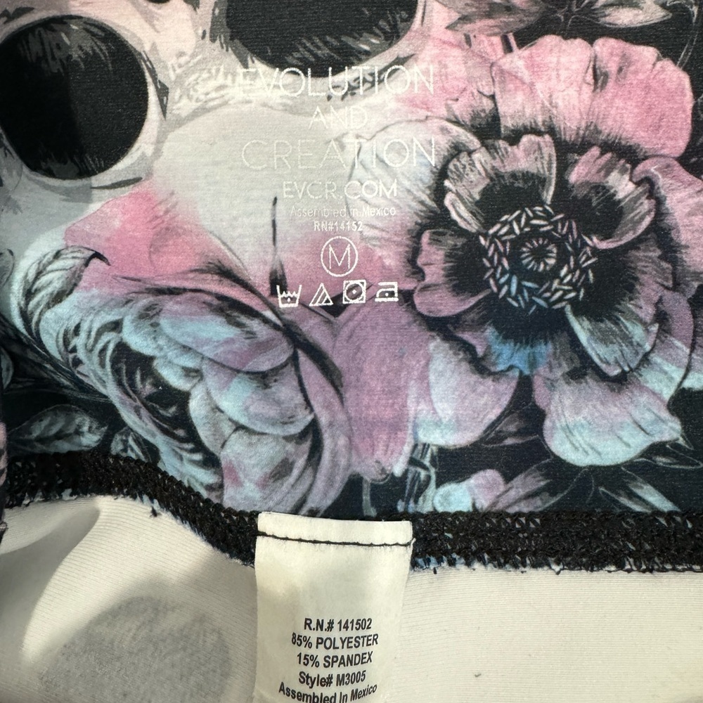 Evolution & Creation Skull Print Multi Color Crop… - image 4